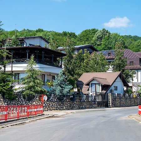 Hotel Complex Caprice-Monteoru Sărata-Monteoru Zewnętrze zdjęcie